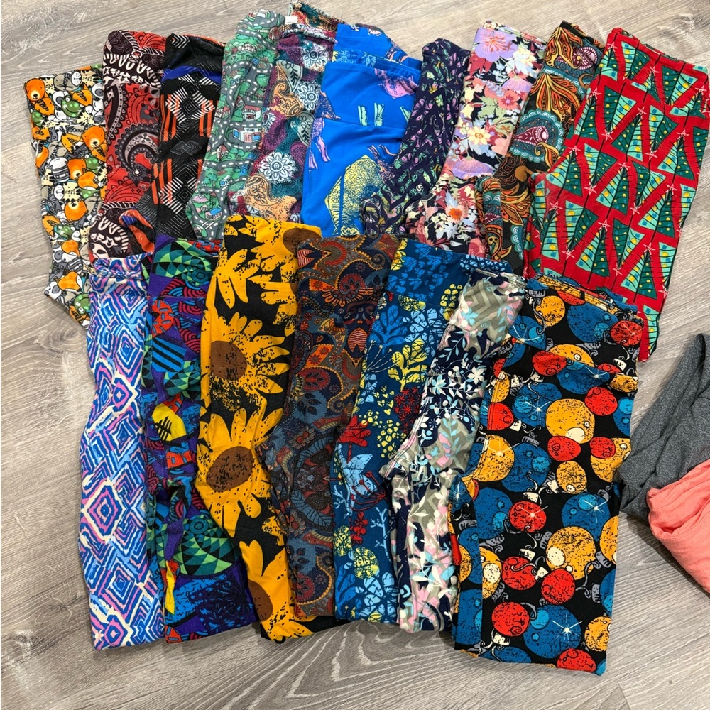 LuLaRoe Lot Leggings/Shirts/Dresses